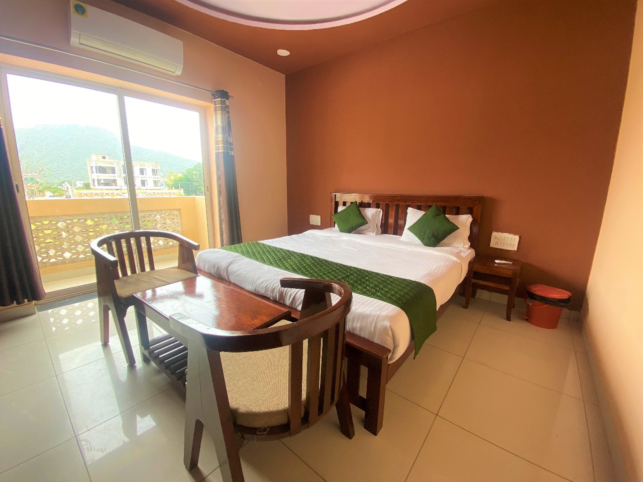 Deluxe AC Room